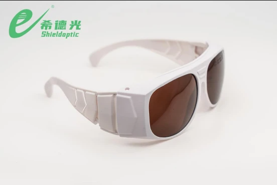 【红光奖入围奖项】希德光：透蓝绿光激光护目镜（SDHJ-1）